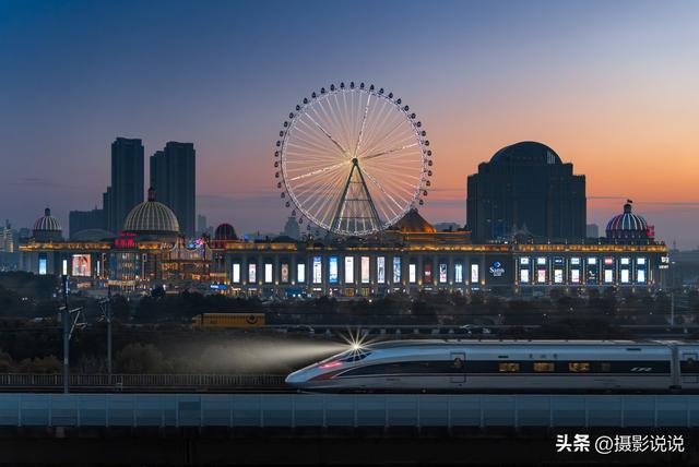 中国醉美地标集：贡嘎雪山、九寨沟、洱海、鸣沙山、万佛塔