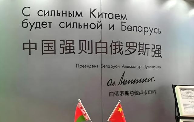 不到24小时，两国官宣访华消息，印度再翻脸，外交部送上六个字