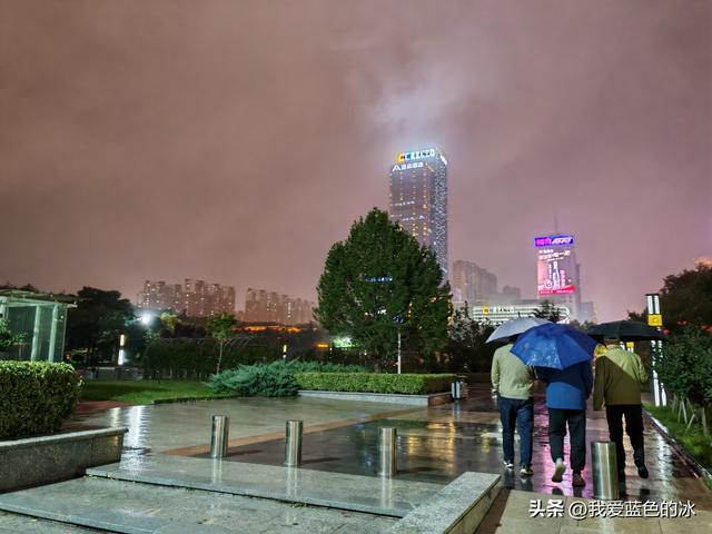 在邯郸住三天，每天餐后在邯郸这家花园式酒店院子里散散步真惬意