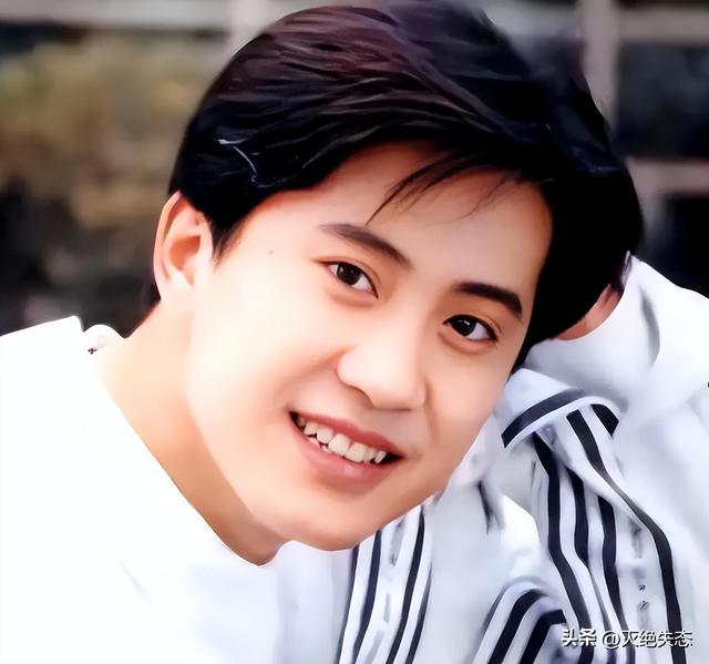 他8次上春晚，作死被捕入狱，今54岁无人问津，老搭档也断了联系