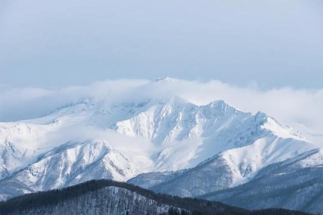 长白山冬日限定:冰封天池、雾凇魔界,一场与天地对话的旅程