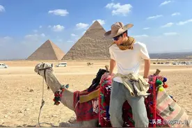 解气！中国小伙埃及街头暴揍“韩国人”，美国网友评论笑死我了！图片