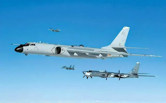 解放军下达通牒，日本可能变成战场？高市不认错，对中国3连反击