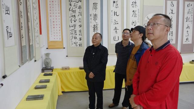 国庆节当天，南充嘉陵这条山沟逆天成了一帮文人墨客“打卡地”！