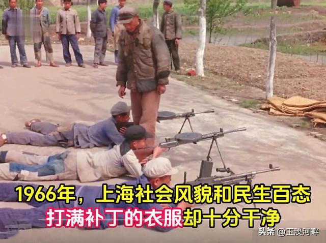 1966年外国人拍摄的上海影像，上海女人很精致，衣着朴素精神富足