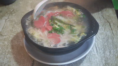 跟着赛事游遵义丨@参赛者 遵义羊肉粉、豆花面等美食，等你打卡！