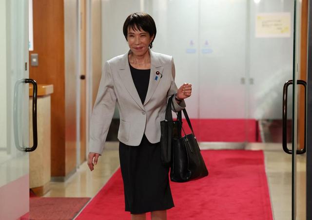 高市早苗被喊下台	，同时得罪中俄，绍伊古警告，难怪特朗普划界限