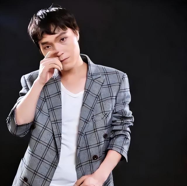 曝34岁知名演员已被枪毙！中国娱乐圈首例，倪大红、李雪健被牵连