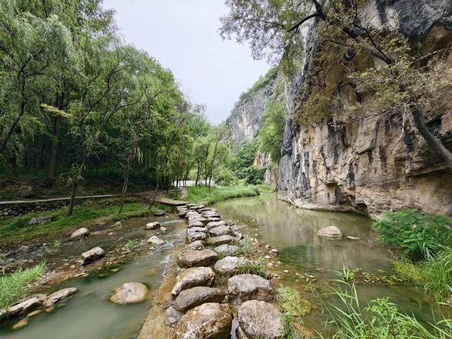 西狭秋韵：石刻无言，却与幽风诉千年