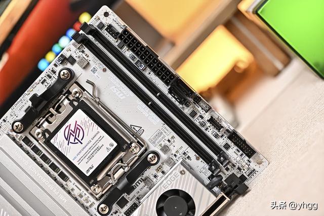 小身材大能量——微星 MPG B850I EDGE TI WIFI 刀锋钛主板开箱简测