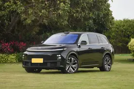 旗舰五座SUV，底盘舒适行驶稳，搭载增程式动力，解读理想L7图片