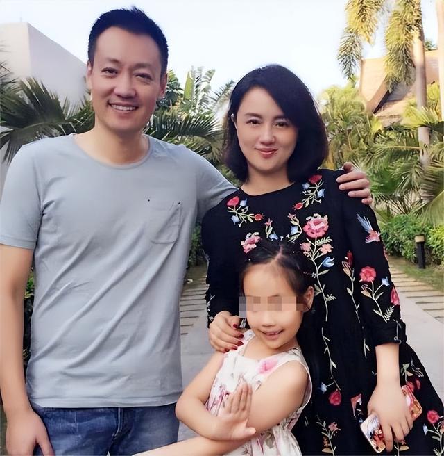 朱媛媛去世仅3个月，恶心一幕发生，辛柏青被喊话迎娶马伊琍