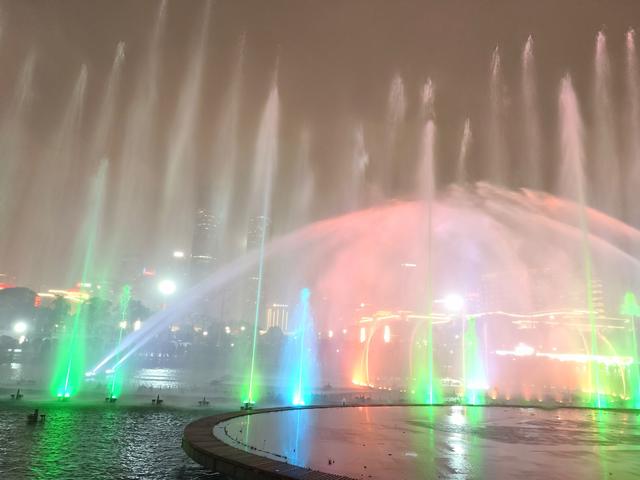 江西五日自由行：秋水广场音乐喷泉 · 亚洲之最的视觉盛宴
