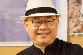 远离“造神”陷阱，官媒发文辟谣，揭开了53岁刀郎的“真实现状”图片