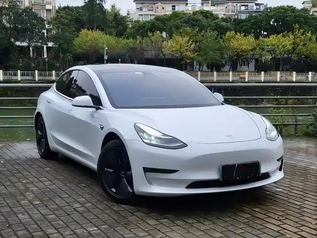 最疯薪酬方案通过！特斯拉股东批准马斯克万亿薪酬方案，他值吗