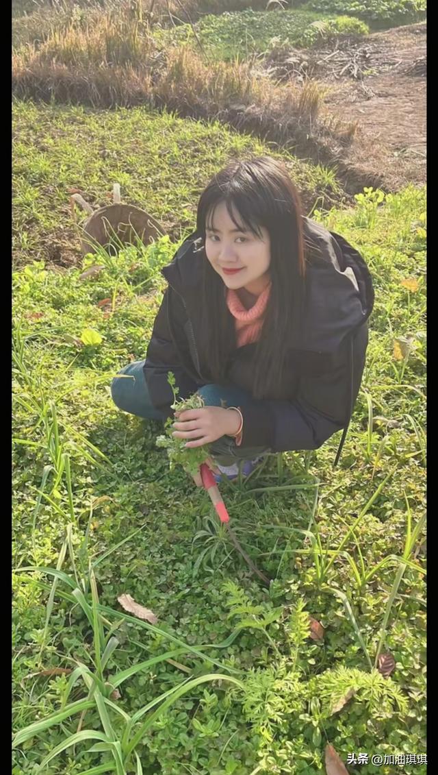 四川34岁美女伍燕去世，儿女双全，前后不到10个月，丈夫悲痛悼念