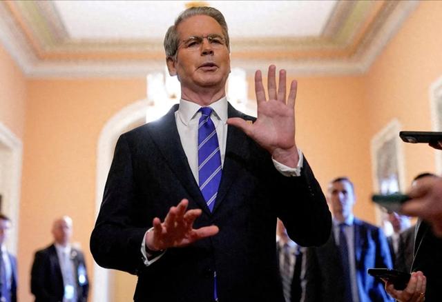 稀土没斗完，第二个拜登冒头，邀5国共谋反华，中方开始换道超车