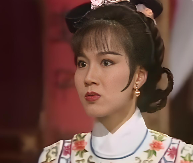 夫妻俩为了不变老，26年不吃肉，丁克31年，如今状态让人不敢认