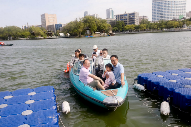 【名家大咖打卡东湖】漫步东湖 在文艺与生态间寻找城市诗意