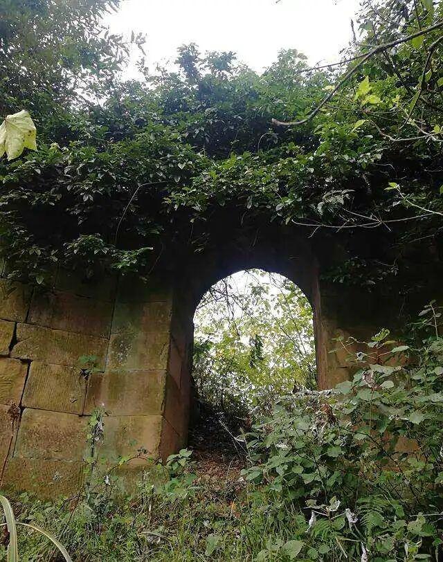 重庆北碚有一座濒临消失的古寨，寨主竟曾是美国总统罗斯福的同学