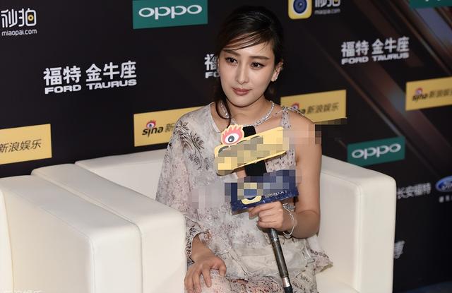 和孔令辉分手12年，被黑人驮肩上的马苏，终为自己的风流付出代价