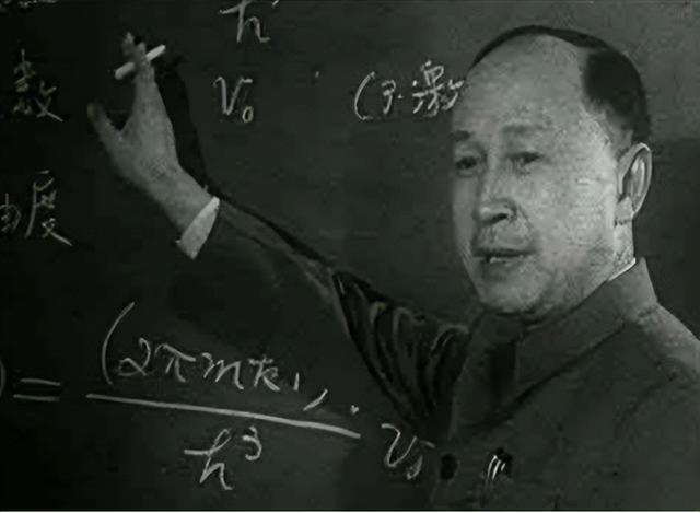 钱老临终前	，为何手抖也要写下12字遗言？竟全是对毛主席的认可！