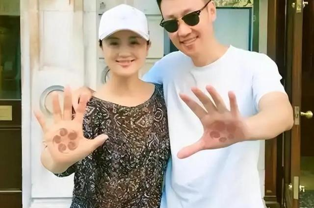 爱妻朱媛媛离世五月后，辛柏青再传来噩讯，原来他仍未走出悲伤