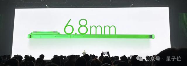 易烊千玺的华为绿手机,真的AI了