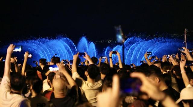 国庆中秋双节至 西湖盛景解锁节日欢乐