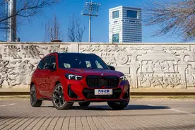 宝马X1 M35Li 300马力+四驱+四出排气！空间超大！优惠超10万？图片