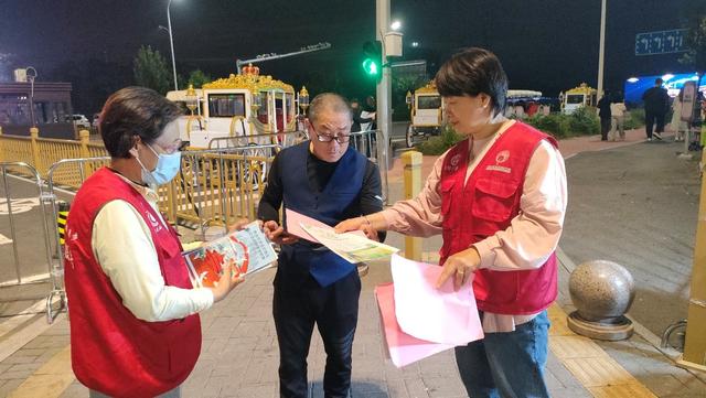 与文明同行 为山海添彩 明月·山海间不夜城国庆假期文明旅游氛围浓
