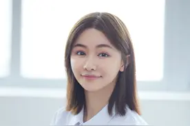 中国十大电竞女主播图片