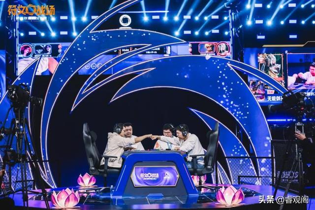 拳头CEO第一次打英雄联盟玩得很烂，15年后带着1.3亿月活回来了