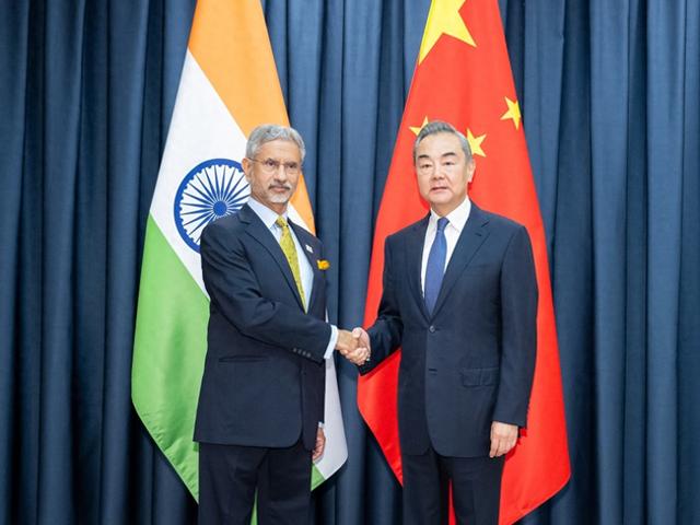中方公布名单，20多国领导人将赴华，特朗普来搅局：警告信号明显