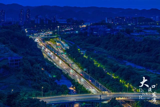 我想大渡口的夜景了