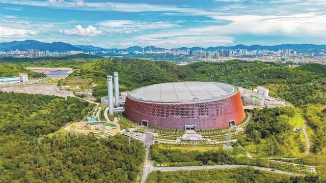 【深圳特区报】工业+旅游 来深游客打卡新选择深圳主要工业旅游资源点暑期揽客约600万人次
