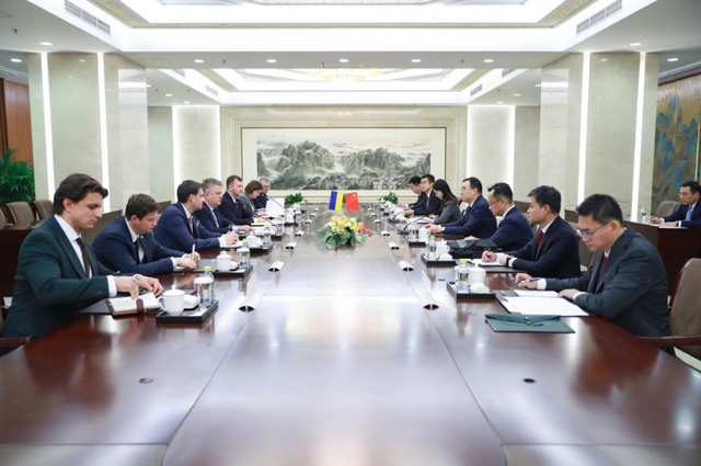 乌克兰高层突然秘访北京，泽连斯基来请中国主持公道？