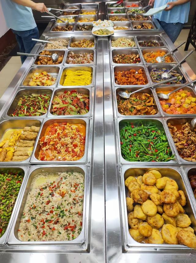 北京下了死命令，2027年底前	，所有中小学必须告别“校外配餐	”