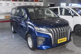 新车 | 售价6.18万元起/中大型MPV 2025款北汽制造锐胜王牌M7上市图片