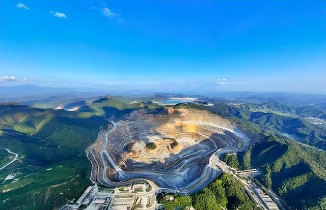 江西传来一声怒吼！挖出一个“地球巨眼”，江西将迎来发展快车道