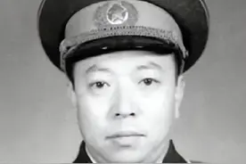 74年梁必业复出工作，总政请示副主任排序，叶帅：梁必业排第一图片