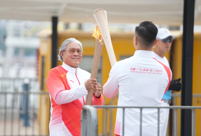 郭晶晶也没想到，79岁公公霍震霆再破天花板	，让整个豪门圈沉默了