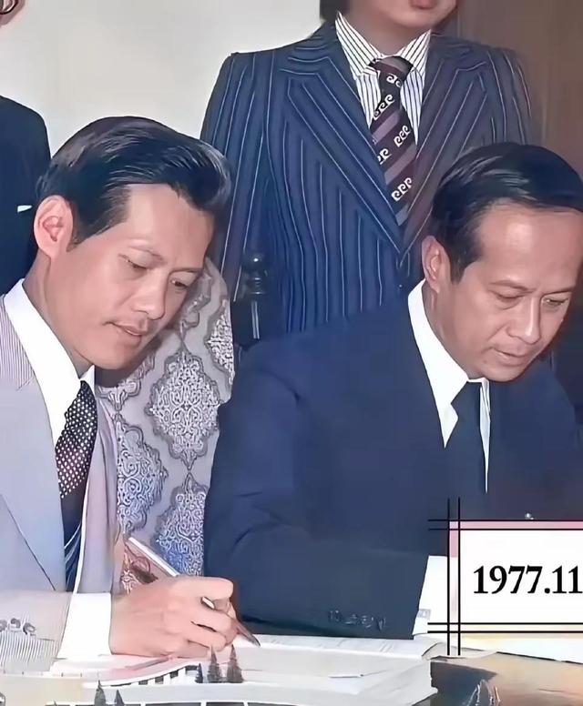 2909亿身价有何用？97岁的李嘉诚无力回天，两个60岁儿子已成心病