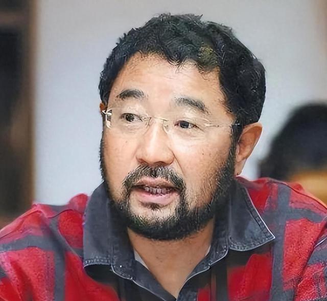 与潘虹和平离婚后，爱上小21岁的王小丫，今78岁的米家山后悔了吗