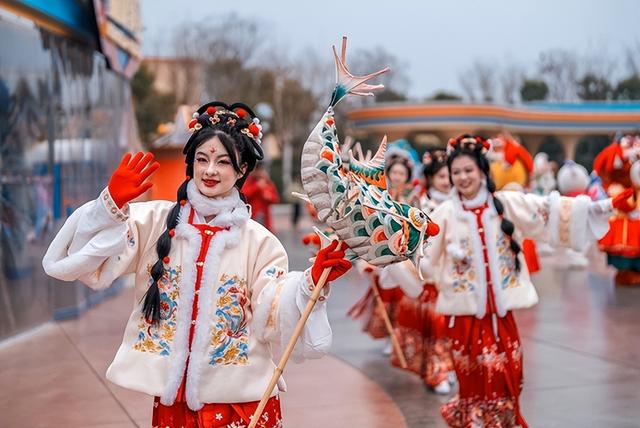 济宁方特2月7日起焕新开园，“璀璨中国年”亮点抢先看