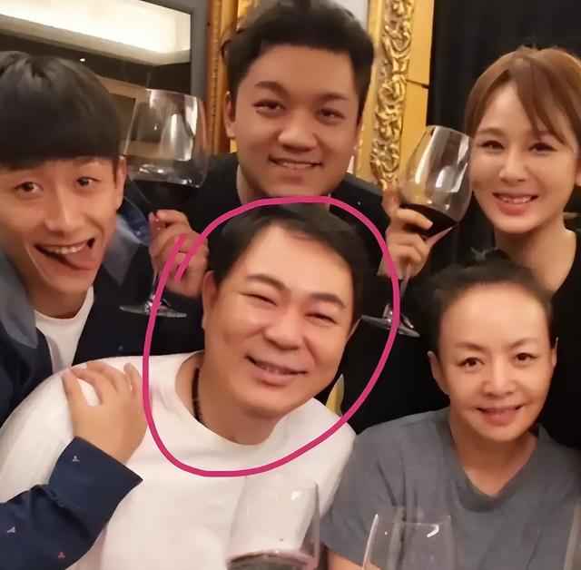 外表光鲜亮丽，实则是流氓头子，家暴恶魔，这几位男星太令人作呕