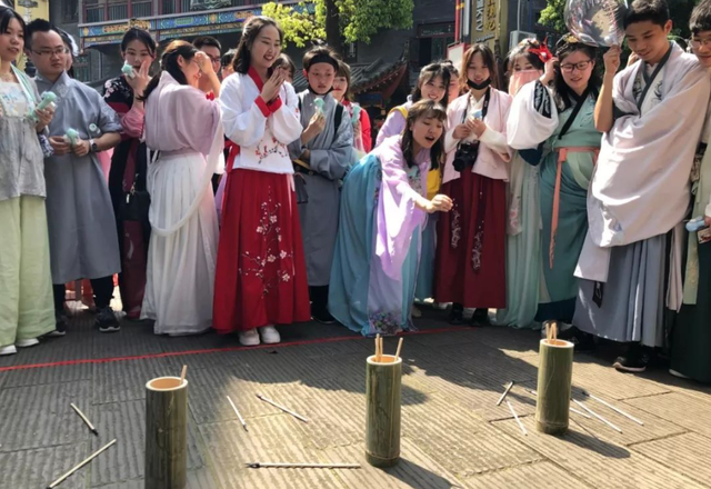 用言情小说的方式打开雅安原来这么浪漫🩷