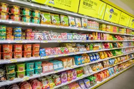 花80万开店，3个月就倒闭！火遍全国的县城零食店，别被割韭菜！图片