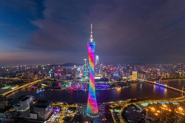 昨夜的广州，不止杀疯了，更杀回了人心