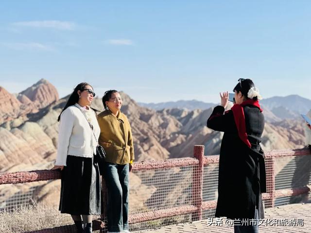 “串飞快闪联动丝路”兰州文旅推广活动走进张掖、敦煌